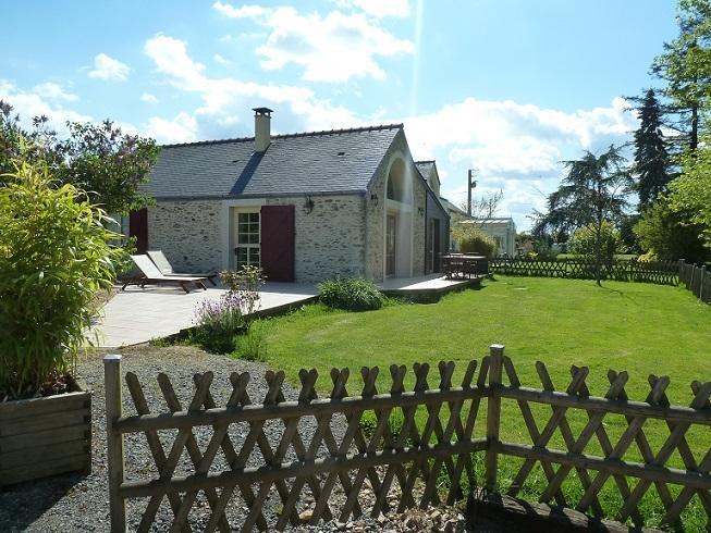Au Bas Chalonge Chambres D'Hotes Ligné Esterno foto